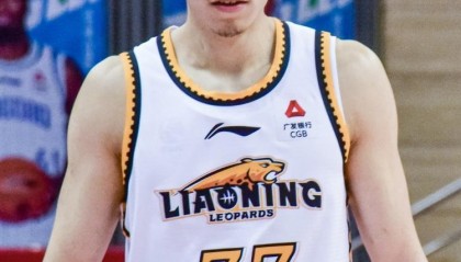 辽篮正式官宣：张镇麟永久转会上海队！张镇麟深情发文很感人